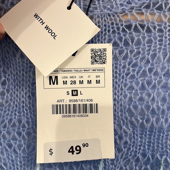 Zara blue feather embellished sweater - size medium - Picture 4 of 10